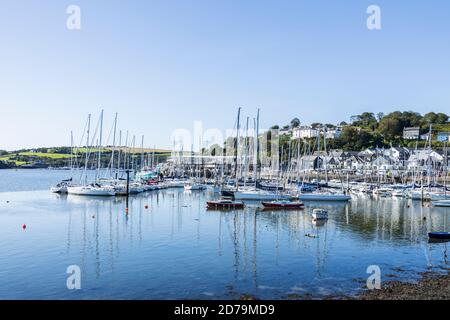 Yachten liegen in der Marina in Kinsale, County Cork, Irland Stockfoto