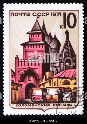 MOSKAU, RUSSLAND - 2. APRIL 2017: Eine Briefmarke, die in der UdSSR gedruckt wurde, zeigt einen Kreml von Kolomna, Serie von Bildern 'alte Festung Russlands', um 1971 Stockfoto