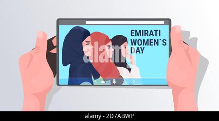 Schöne arabische Mädchen auf Tablet-Bildschirm Frauen tragen bunte Hijab Emirati Frauentag Grußkarte Porträt horizontale Vektor Illustration Stock Vektor