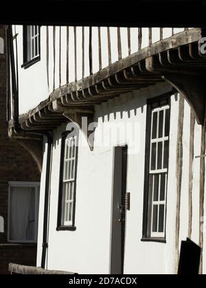 Schwarz-weiße alte Hölzer auf dem alten Tudor-Gebäude Magdalene College Cambridge Stockfoto