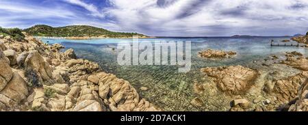 Panoramablick auf die berühmte Spiaggia del Principe, einem der schönsten Strände der Costa Smeralda, Sardinien, Italien Stockfoto