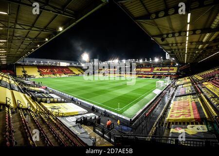 Vicarage Road, Watford, Hertfordshire, Großbritannien. Oktober 2020. English Football League Championship Football, Watford gegen Blackburn Rovers; EINE allgemeine Ansicht des Vicarage Road Stadium vor dem Anpfiff. Kredit: Aktion Plus Sport/Alamy Live Nachrichten Stockfoto