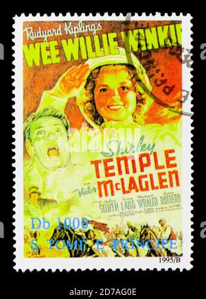 MOSKAU, RUSSLAND - 26. NOVEMBER 2017: Eine in Sao Tome und Principe gedruckte Briefmarke zeigt Motion Pictures, Filmplakate Serie, um 1995 Stockfoto