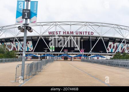 London, Großbritannien. Oktober 2020. Der Weg zum London Stadium, dem Heimstadion des West Ham United Football Club. Quelle: Dave Rushen/SOPA Images/ZUMA Wire/Alamy Live News Stockfoto