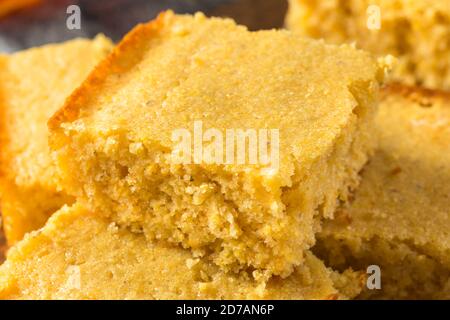 Süße hausgemachte Maisbrot bereit zu essen Stockfoto