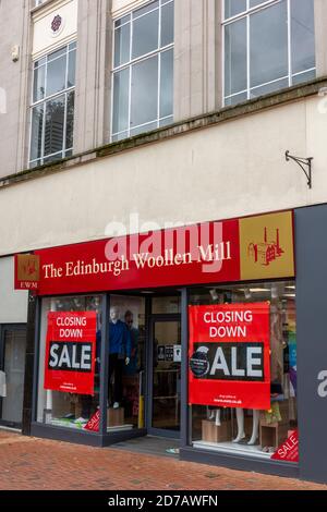 edinburgh Wollmühlengeschäft schließt an der Hauptstraße in Rugby, northamptonshire, großbritannien Stockfoto