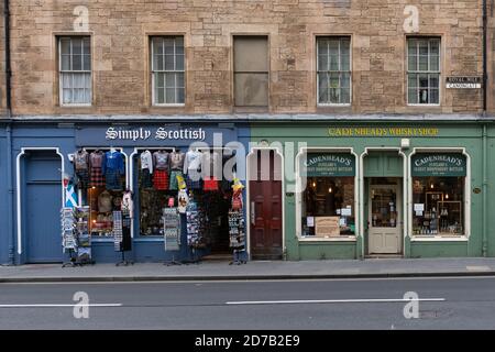 Canongate Royal Mile Edinburgh Geschäfte, Schottland, Großbritannien Stockfoto