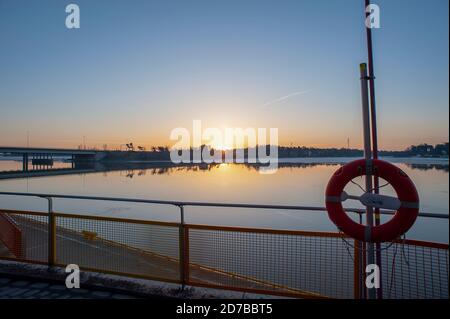 14042018, Helsinki, Finnland. Sonnenaufgang in Helsinki. Sonnenaufgang in Helsinki. Umleitung: Marko Hannula, Valamo Studio Stockfoto