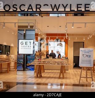 Brisbane, Queensland, Australien - 28. September 2019: Oscar Wylee Optiker im Carindale Shopping Centre Stockfoto