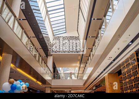 Brisbane, Queensland, Australien - 28. September 2019: Dekorierte Decke im Carindale Shopping Centre Stockfoto