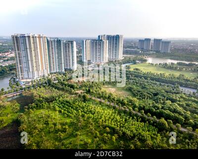 Eco-Park Ecological Urban Wohngebiet, Hung Yen, Vietnam - 25. September 2020: Ein Panoramablick auf Eco-Park Öko-Stadtgebiet von oben. Dies ist ein Stockfoto