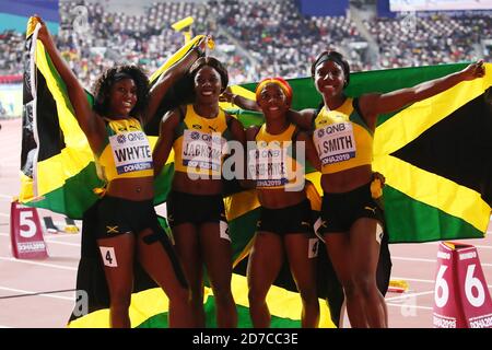 Doha, Katar. Oktober 2019. (L bis R) Natalliah Whyte, Shericka Jackson, Shelly-Ann Fraser-Pryce, Jonielle Smith (JAM) Leichtathletik : IAAF World Championships Doha 2019 Frauen-4100-m-Staffellauf im Khalifa International Stadium in Doha, Katar . Kredit: YUTAKA/AFLO SPORT/Alamy Live Nachrichten Stockfoto