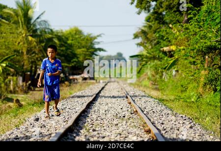 Battambang Bambus Bahn Spuren Stockfoto