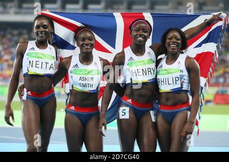 Rio de Janeiro, Brasilien. August 2016. (L bis R) Daryll Neita, Dina Asher-Smith, Desiree Henry, Asha Philip (GBR) Leichtathletik : Frauen 4100 m Staffellauf Finale im Olympiastadion während der Olympischen Spiele in Rio 2016 in Rio de Janeiro, Brasilien . Kredit: YUTAKA/AFLO SPORT/Alamy Live Nachrichten Stockfoto