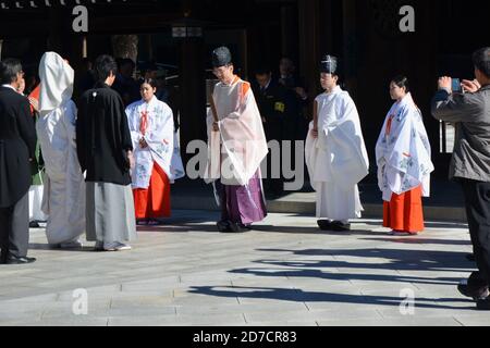 Shinto-Hochzeit im Meiji-Schrein, Tokio Stockfoto