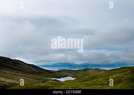 Blick vom Gipfel des Bealach Na Ba, Schottland Stockfoto