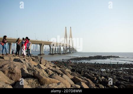 Mumbai, Indien - 22. März 2019: Herrliche Ansicht von Worli Sealink, einer Brücke, die Bandra und Worli in Mumbai verbindet. Stockfoto