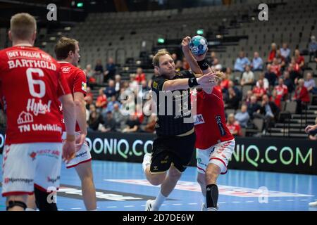 Aalborg, Dänemark. Oktober 2020. Steffen Weinhold (13) vom THW Kiel beim EHF Champions League-Spiel zwischen Aalborg Handball und THW Kiel in der Jutlander Bank Arena in Aalborg. (Foto Kredit: Gonzales Foto/Alamy Live News Stockfoto