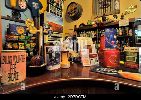 Cuballing Pub ist ein typisches westaustralisches Wheatbelt Country Pub aus dem frühen 20. Jahrhundert. Stockfoto