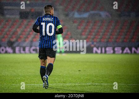 Herning, Dänemark. Oktober 2020. Alejandro Gomez (10) aus Atalanta, der während des UEFA Champions League-Spiels zwischen dem FC Midtjylland und Atalanta in der Gruppe D in der MCH Arena in Herning gesehen wurde. (Foto Kredit: Gonzales Foto/Alamy Live News Stockfoto