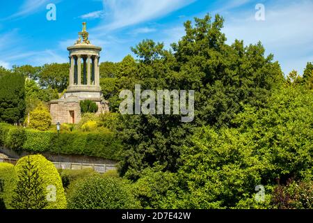 Das Brig O' Doon House Hotel und das Burns Monument. Stockfoto