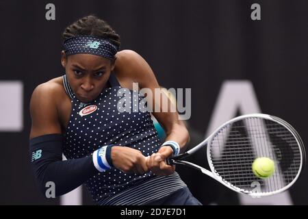 Ostrava, Tschechische Republik. Oktober 2020. ***CTK POOL*** Cori Gauff aus den USA spielt beim Tennisturnier J&T Banka Ostrava Open 2020 in Ostrava, Tschechische Republik, am 22. Oktober 2020 gegen Aryna Sabalenka aus Weißrussland. Kredit: Jaroslav Ozana/CTK Foto/Alamy Live Nachrichten Stockfoto