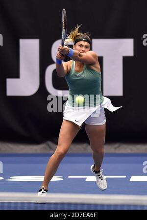 Ostrava, Tschechische Republik. Oktober 2020. ***CTK POOL*** Aryna Sabalenka aus Weißrussland spielt beim Tennisturnier J&T Banka Ostrava Open 2020 in Ostrava, Tschechien, 22. Oktober 2020 gegen Cori Gauff aus den USA. Kredit: Jaroslav Ozana/CTK Foto/Alamy Live Nachrichten Stockfoto