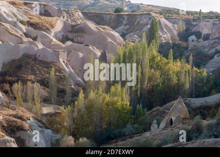 Felsformationen in Goreme National Park. Kappadokien, Türkei Stockfoto