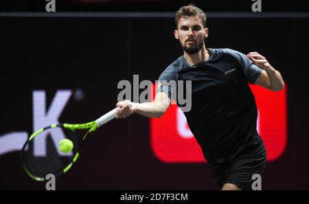 Köln, Deutschland. Oktober 2020. Tennis: ATP Tour - Cologne Championships (ATP), Einzel, Männer, 2. Runde, D. Schwartzman (Argentinien) - Otte (Deutschland). Oscar Otte spielt den Ball. Quelle: Jonas Güttler/dpa/Alamy Live News Stockfoto