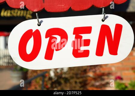 Schild "geöffnet" Stockfoto