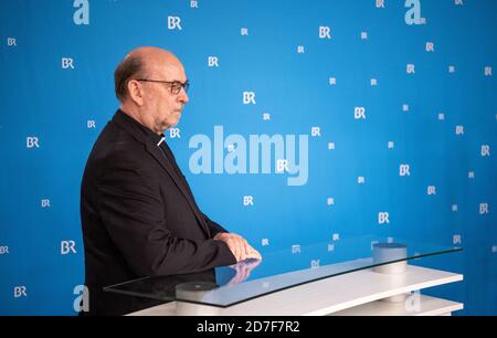 München, Deutschland. Oktober 2020. Lorenz Wolf, Vorsitzender des Rundfunkrates, nimmt nach der Wahl des Direktors an einer Pressekonferenz Teil. Quelle: Lino Mirgeler/dpa/Alamy Live News Stockfoto