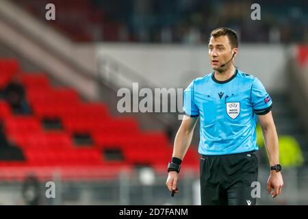 EINDHOVEN, 22-10-2020, Philips Stadion, Stadion des PSV, Europa League Saison 2020-2021. PSV - Granada Schiedsrichter Felix Zwayer Kredit: Pro Shots/Alamy Live News Stockfoto