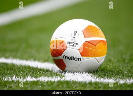 London, Großbritannien. Oktober 2020. London, England -OKTOBER 22:Match Ballduring Europe League Group J between Tottenham Hotspur and LASK at Tottenham Hotspur Stadium, London, England on 22. October 2020 Credit: Action Foto Sport/Alamy Live News Stockfoto