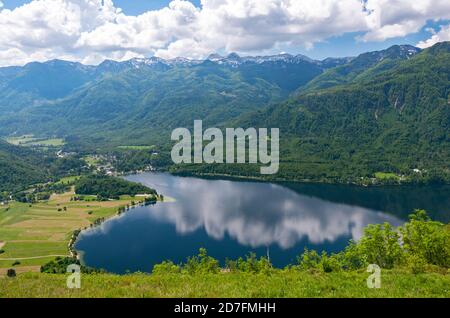 Bohinjer See und Julische Alpen vom Aussichtspunkt Vogar, Slowenien Stockfoto