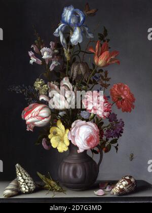 Blumen in einer Vase mit Muscheln und Insekten - Balthasar Van der Ast um 1628 Stockfoto