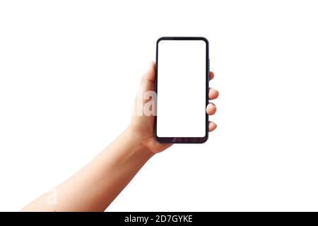 Die Hand hält den weißen Bildschirm, das Mobiltelefon ist auf einem weißen Hintergrund mit dem Beschneidungspfad isoliert. Kommunikationskonzept. Stockfoto