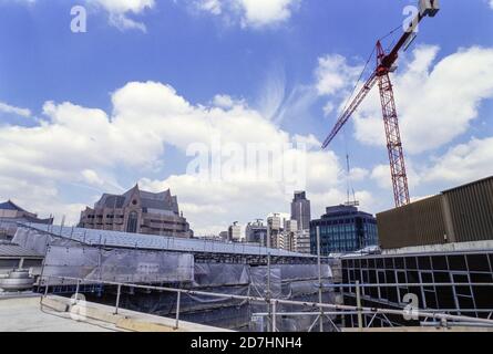 Im Willis Caroon Building am Trinity Square in der City of London werden Renovierungsarbeiten durchgeführt. 05 Mai 1993. Foto: Neil Turner Stockfoto