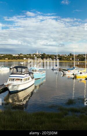 Stadt Trois-Pistoles am Ufer des St. Lawrence River, Quebec, Kanada Stockfoto