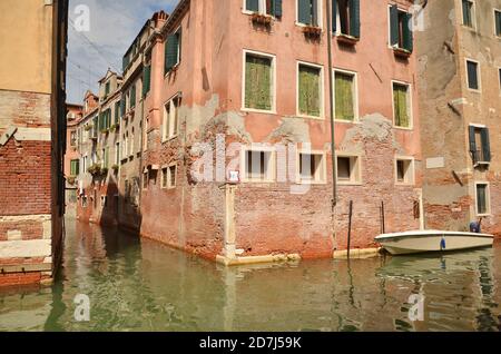 Murano, Insel, nördlich von Venedig, in der Region Venetien, nordöstlich von Italien, mit einer Fläche von 1134 Hektar (459 Hektar) in der Laguna Veneta (Lagune von Venedig). Stockfoto