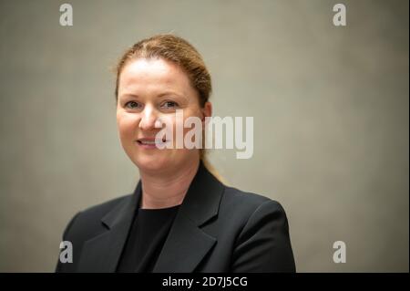 Stuttgart, Deutschland. Oktober 2020. Katja Schenke-Layland, Direktorin des Instituts für Naturwissenschaften und Medizin der Universität Tübingen. Quelle: Sebastian Gollnow/dpa/Alamy Live News Stockfoto