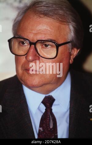Porträt des französischen ehemaligen Premierministers Pierre Mauroy, Lyon, Frankreich, 90er Jahre Stockfoto