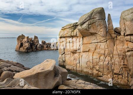 Verwitterte Granitfelsen auf den Inseln Peninnis Head, St Mary’s und Scilly Isles. Stockfoto