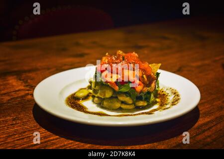 Spieß aus Gemüse an der Bar Stockfoto