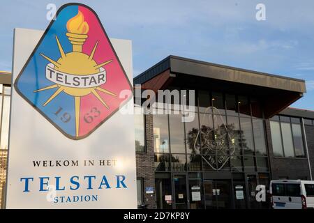 VELSEN-ZUID , 23-10-2020 , Rabobank IJmond Stadion , Niederländischer Fußball , Keuken Kampioen Divisie , Saison 2020 / 2021. Haupteingang IJmond Stadion vor dem Spiel Telstar gegen Helmond Sport Stockfoto