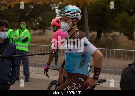 Journalisten, Fotografen und Medien, Interviews mit den Gewinnern der vierten Etappe der Vuelta a España 2020. Stockfoto