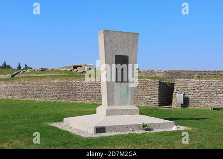 Gedenktafel an den Schützengräben am Dodengang (Graben des Todes) in Diksmuide, Belgien, wo im Oktober 1914 die Schlacht am Yser stattfand Stockfoto