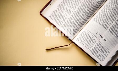 Offene Seiten des biblischen Hintergrunds (Buch Samuel) Stockfoto