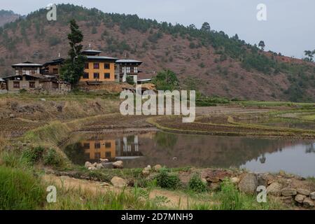 Reflektierende Pool in Bhutan Stockfoto