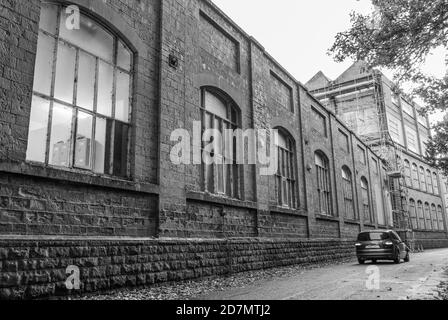 Die stillgelegt Stein gebaut Yiyella Fabrik in Pleasley Vale, Derbyshire, England, großbritannien Stockfoto