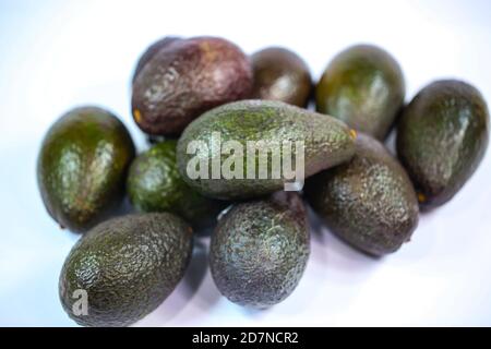 Grinch mit Engel, lustige weihnachten Stockfoto